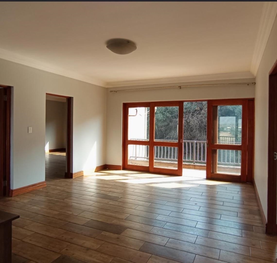 5 Bedroom Property for Sale in Xanadu Eco Park North West